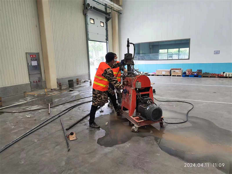 潍城厂房地面下沉塌陷注浆加固施工